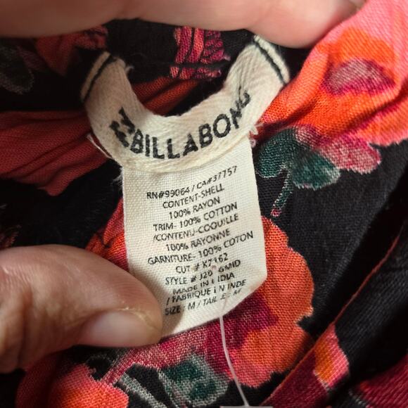 Billabong Midnight Hour Sleeveless Floral Romper Size Medium - Picture 6 of 8